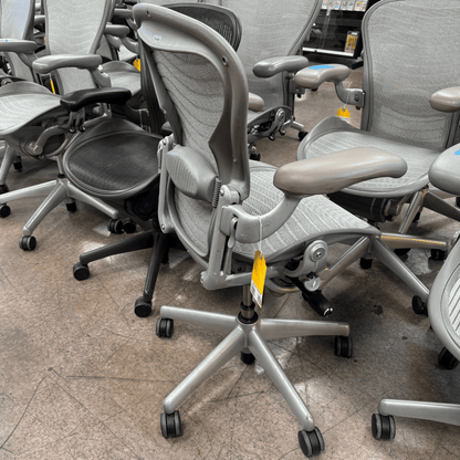 Herman Miller Aeron Office Chair Fully Adjustable (SIlver Tuxedo Mesh/ Titanium Frame) - Size A - Best Deal Vegas, TV, & Apple StoreLas_Vegas