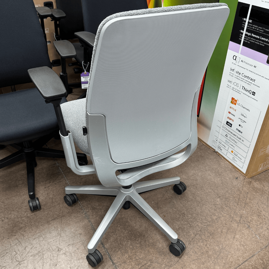 Steelcase Amia Ergonomic Office Chair (Gray Cloth/Platinum Frame) - Best Deal Office, TV, & Apple StoreLas_Vegas